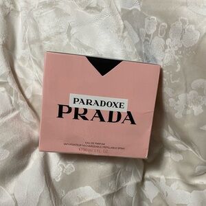 Prada Paradoxe